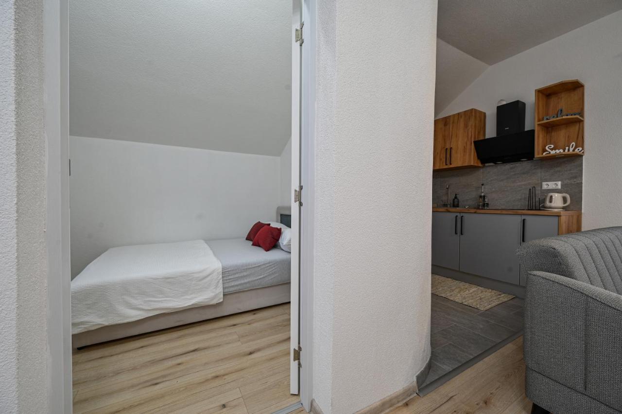 Uma Apartment
